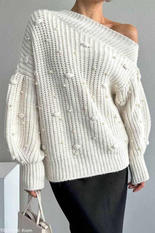 Women's Oversize Off-Shoulder Knited Pullover In Off White